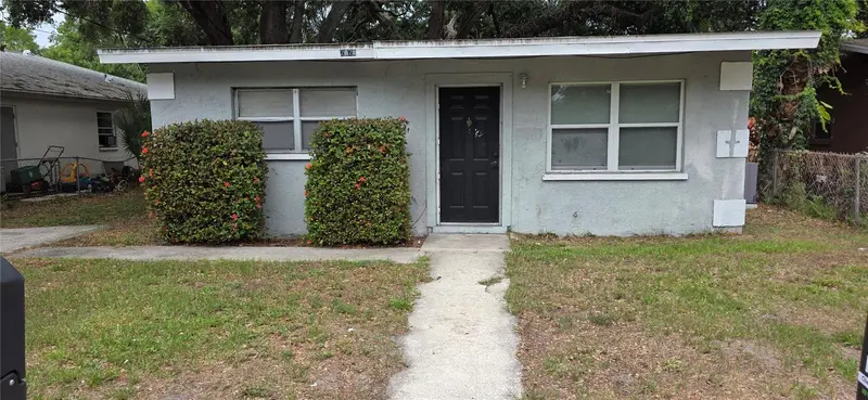 2425 DIXIE AVENUE, SARASOTA