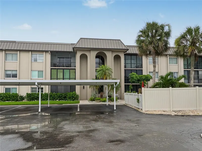 6470 HOLLYWOOD BOULEVARD #104, SARASOTA