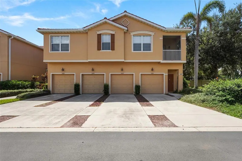 3687 PARKRIDGE CIRCLE #8-106, SARASOTA