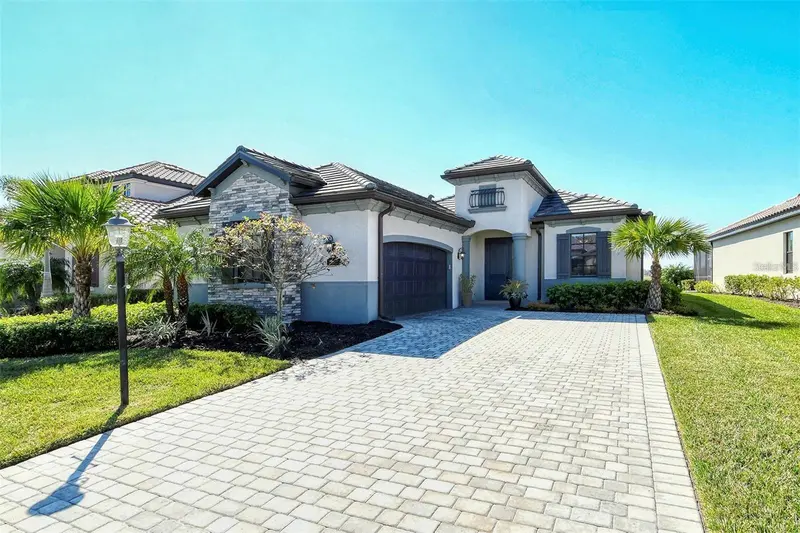 6132 CESSNA RUN, BRADENTON