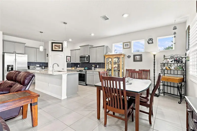 Thumbnail 16