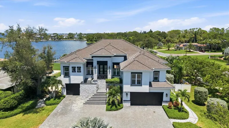 387 SHORE DRIVE, SARASOTA