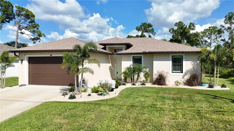 2900 BEAVER TERRACE, NORTH PORT, photo 2 of 46