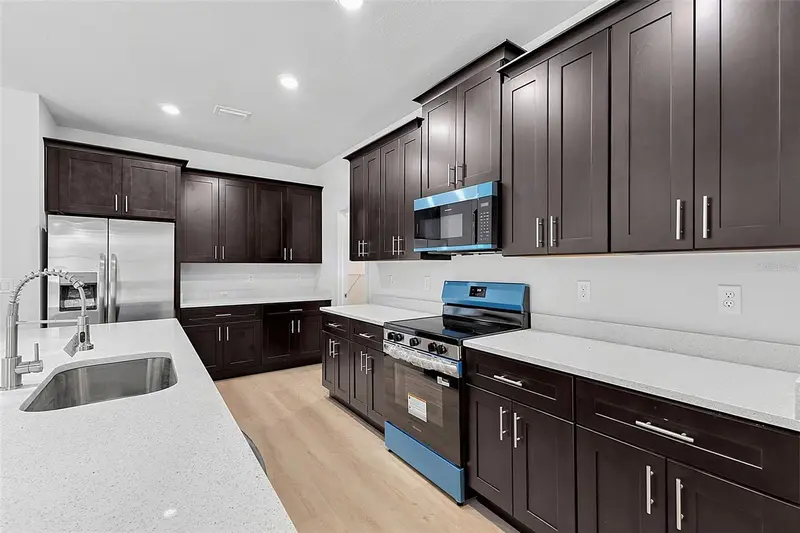 Thumbnail 23