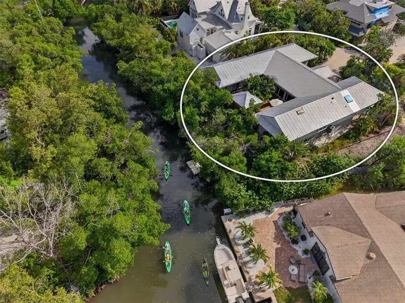 677 LANDS END DRIVE, LONGBOAT KEY, photo 3 of 39