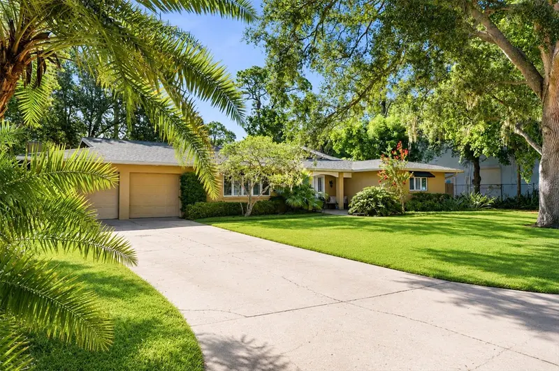 1041 CITRUS AVENUE, SARASOTA