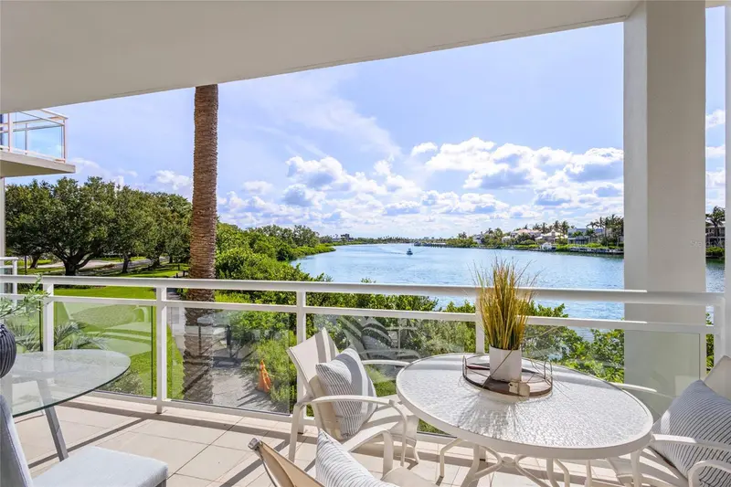 225 SANDS POINT ROAD #6103, LONGBOAT KEY