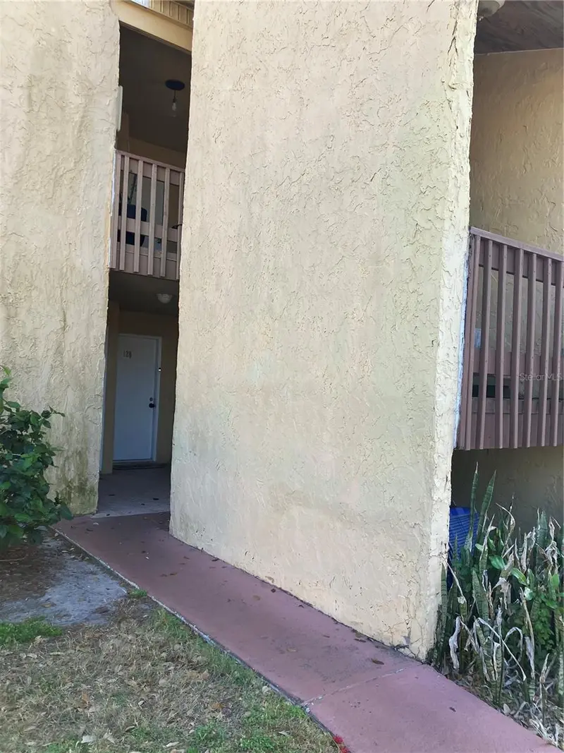 3427 CLARK RD #127, SARASOTA