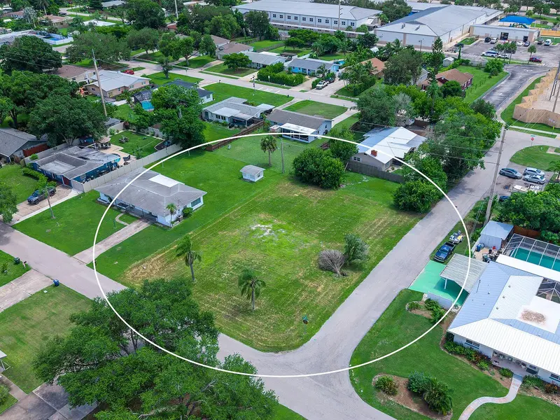 2110 SANDRALA DRIVE, SARASOTA