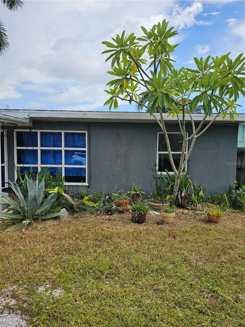 105 COLONIA LANE, NOKOMIS, photo 3 of 45
