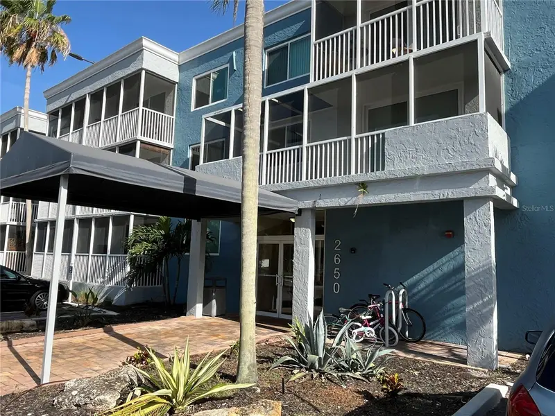 2650 COCONUT BAY LN LANE #532, SARASOTA