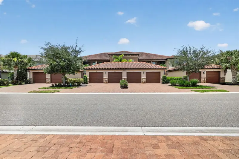 13737 MESSINA LOOP #103, BRADENTON
