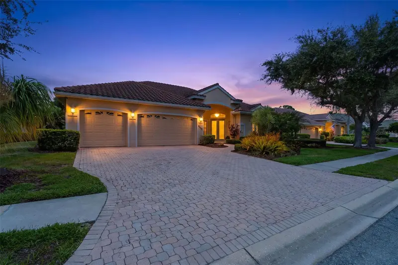 6803 COYOTE RIDGE COURT, BRADENTON