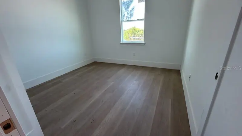 Thumbnail 26