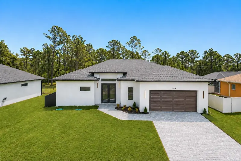 1310 WAPELLO STREET, NORTH PORT