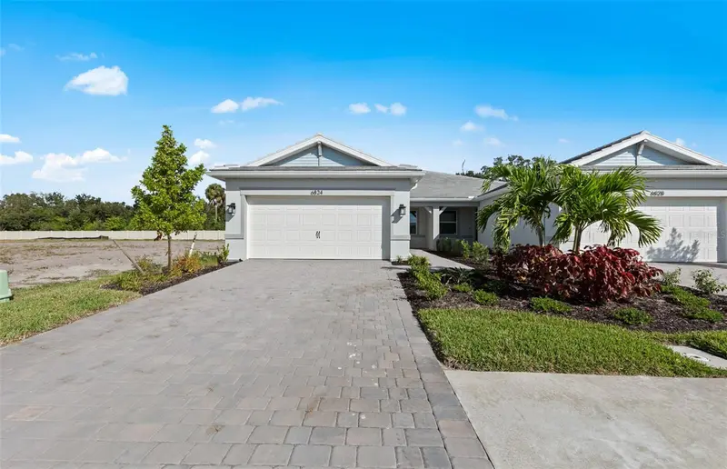 6859 CALI COURT, NOKOMIS