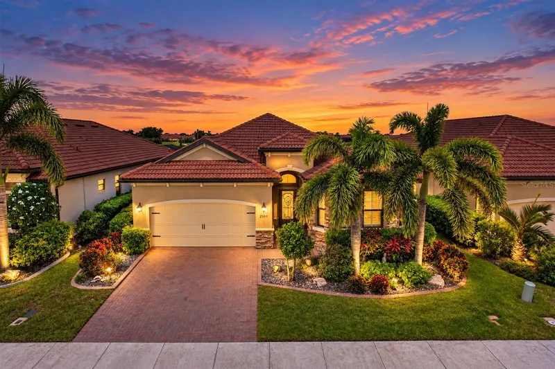 23515 WAVERLY CIRCLE, VENICE