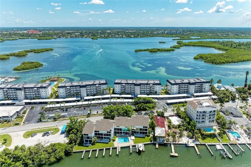 8977 MIDNIGHT PASS ROAD #219, SARASOTA