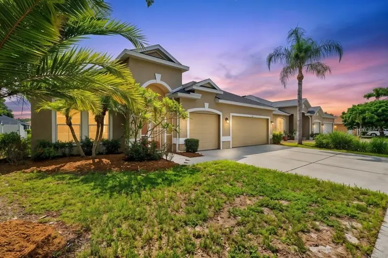 1731 OLD SUMMERWOOD BOULEVARD, SARASOTA, photo 2 of 92