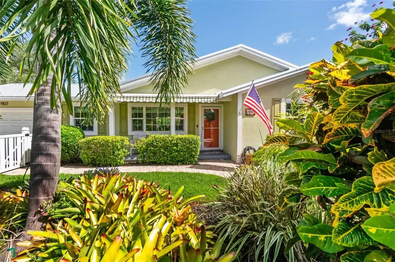 1907 MAGNOLIA STREET, SARASOTA