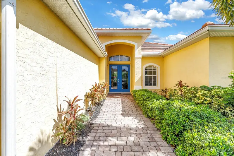 5321 SILVER LEAF LANE, SARASOTA, photo 2 of 54