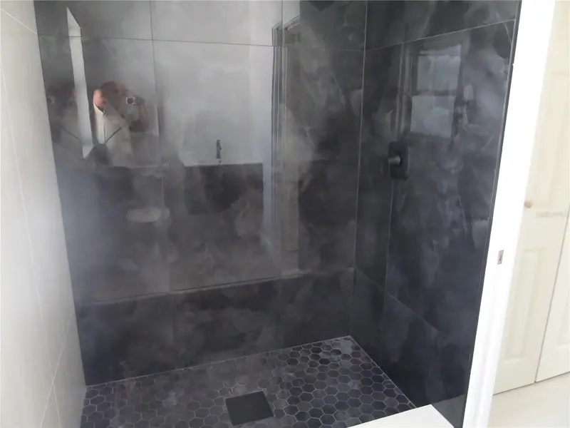 Thumbnail 38