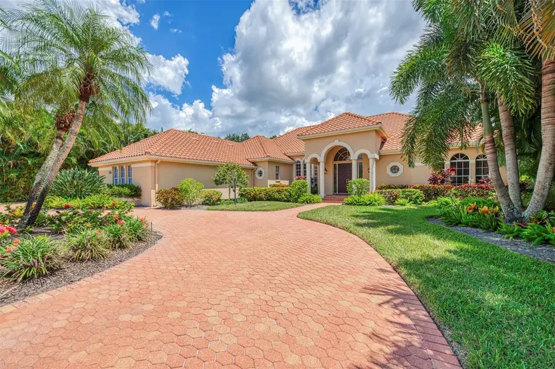 314 STONE BRIAR CREEK DRIVE, VENICE