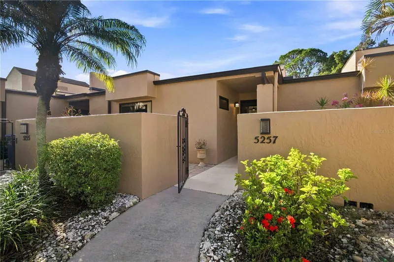 5257 MYRTLE WOOD #29, SARASOTA