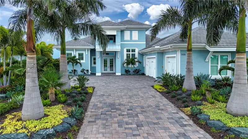 7935 BOWSPIRIT WAY, BRADENTON