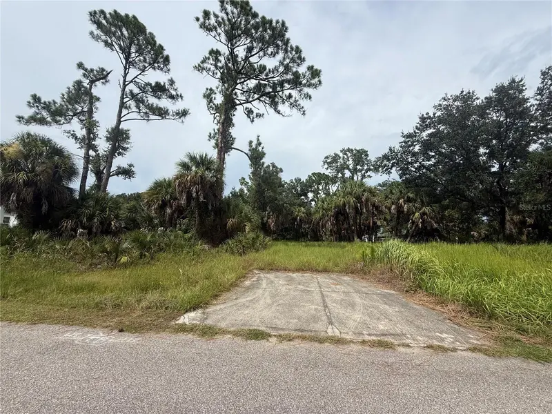 PARLAY LANE, NORTH PORT