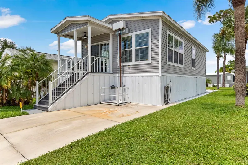 44 CROWN POINT DRIVE, NOKOMIS