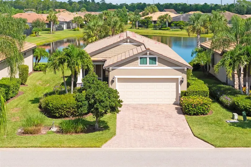 6726 HAVERHILL COURT, BRADENTON