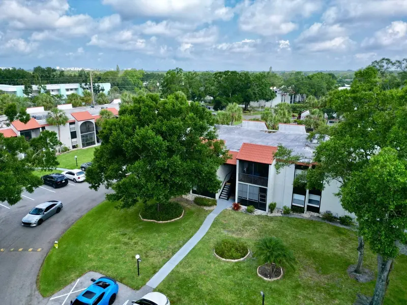 3255 BENEVA ROAD #201, SARASOTA