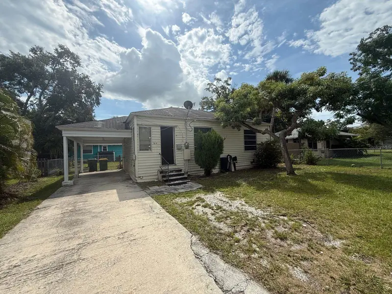 614 OSPREY AVENUE, SARASOTA, photo 2 of 30