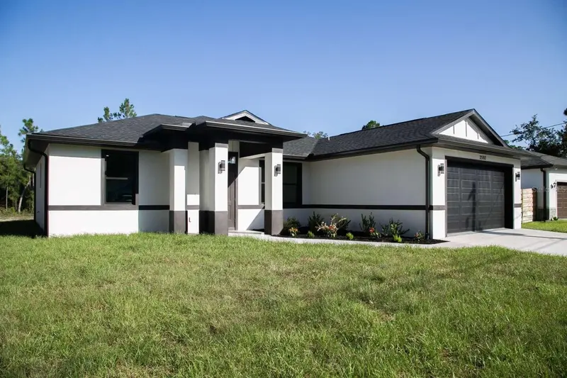 2580 WALLER ROAD, NORTH PORT, photo 3 of 40