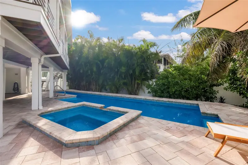 Thumbnail 42