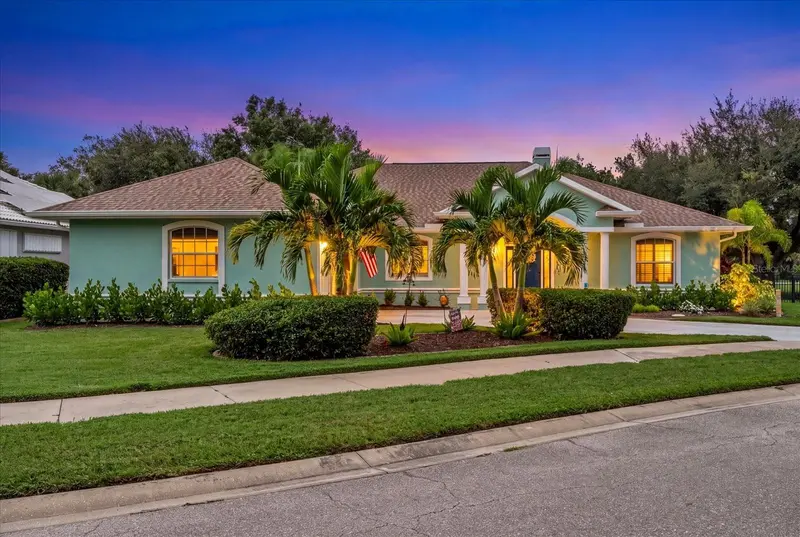 2166 SONOMA DRIVE, NOKOMIS