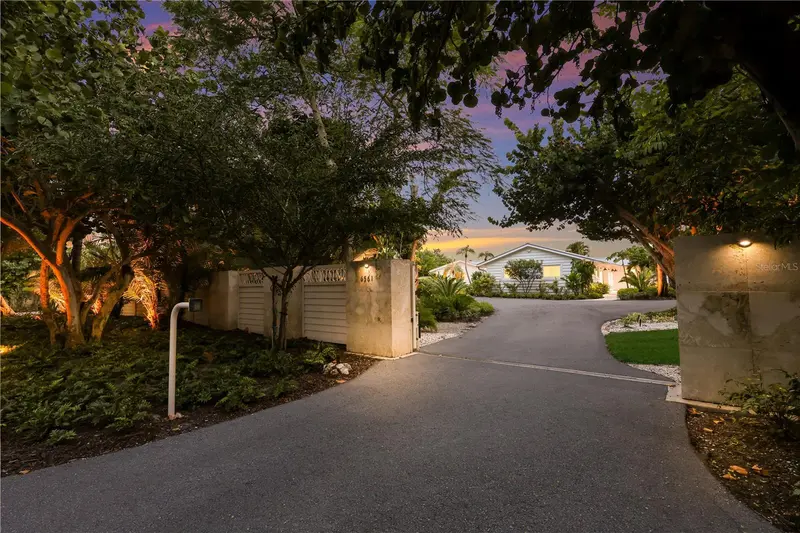 6561 BAYOU HAMMOCK ROAD, LONGBOAT KEY