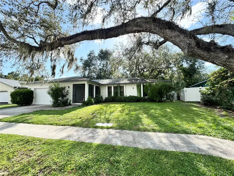 2558 WOOD OAK DRIVE, SARASOTA, photo 2 of 30