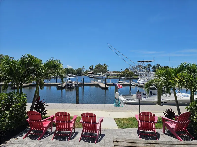 7150 TAMIAMI TRAIL #N420, SARASOTA