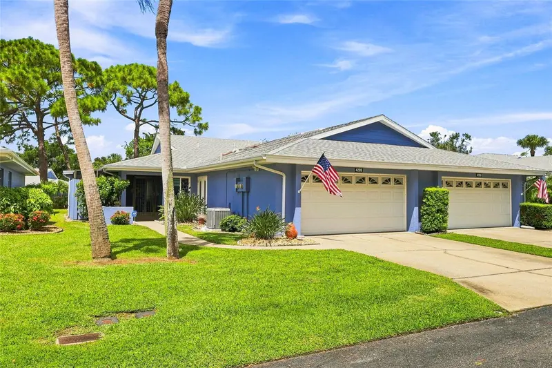 4208 CENTER POINTE LANE #27, SARASOTA