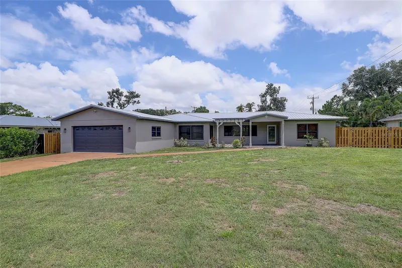 323 SUWANEE AVENUE, SARASOTA
