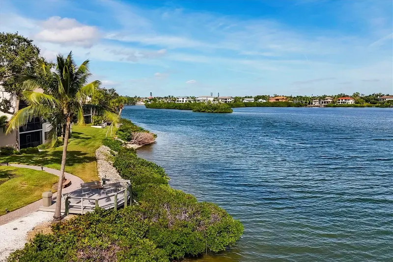 1900 COVE II PLACE #127, SARASOTA