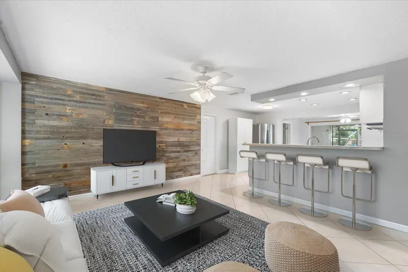 3031 KIRBY LANE, SARASOTA, photo 4 of 36