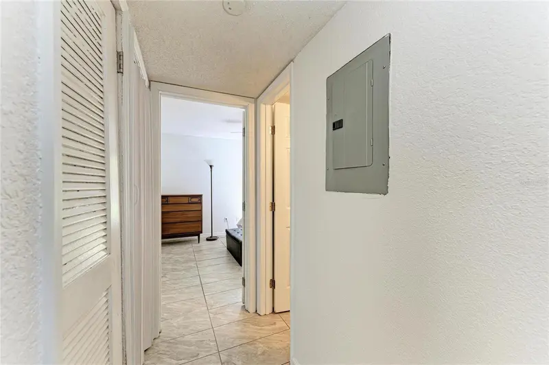 Thumbnail 19