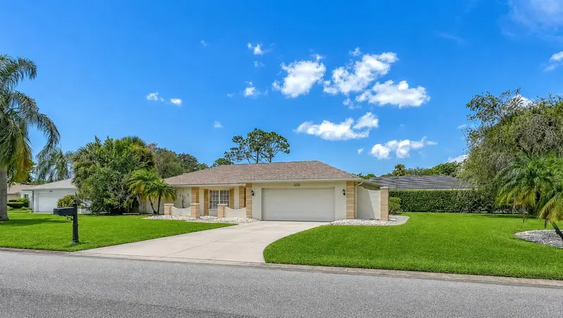 3522 FERNDELL, SARASOTA
