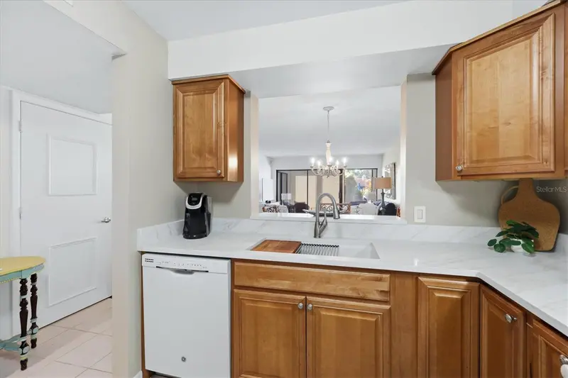 Thumbnail 28