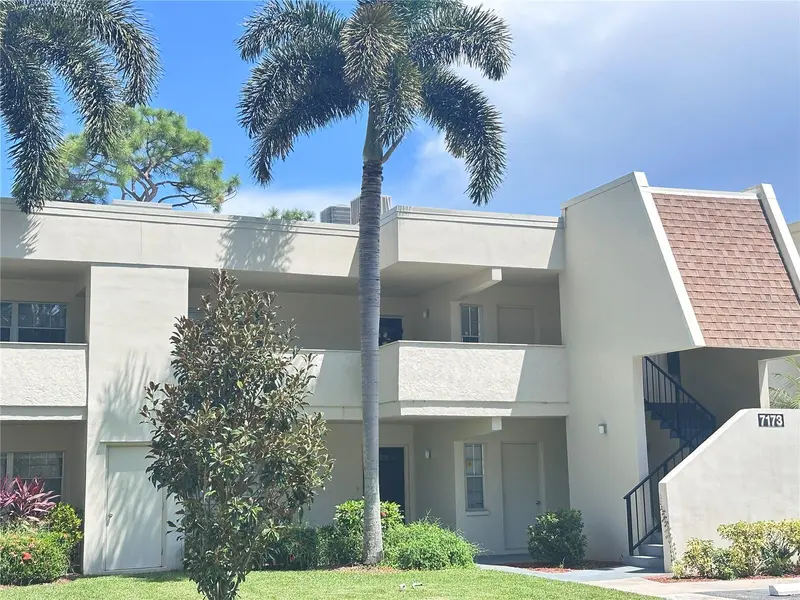 7173 COUNTRY CLUB DRIVE #242, SARASOTA