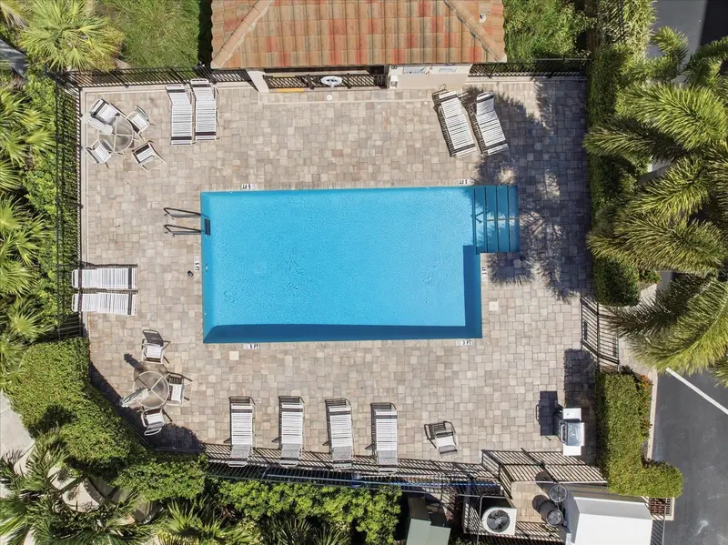 Thumbnail 33