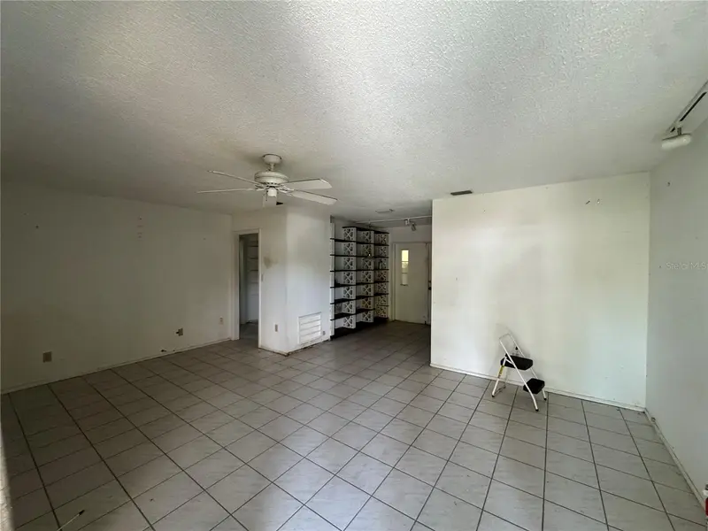 3896 HAWKEYE CIRCLE, SARASOTA, photo 2 of 4